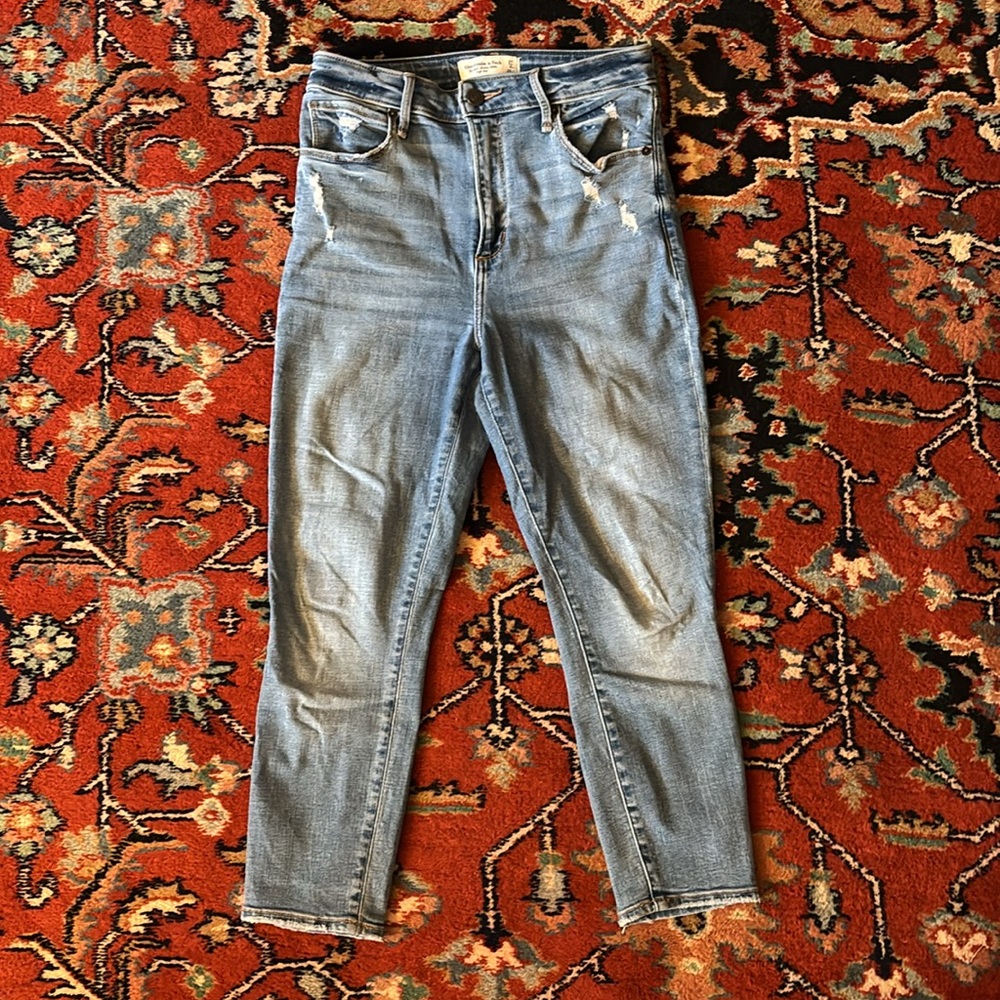 Abercrombie & Fitch The Super Skinny Ankle High Rise Jeans 27